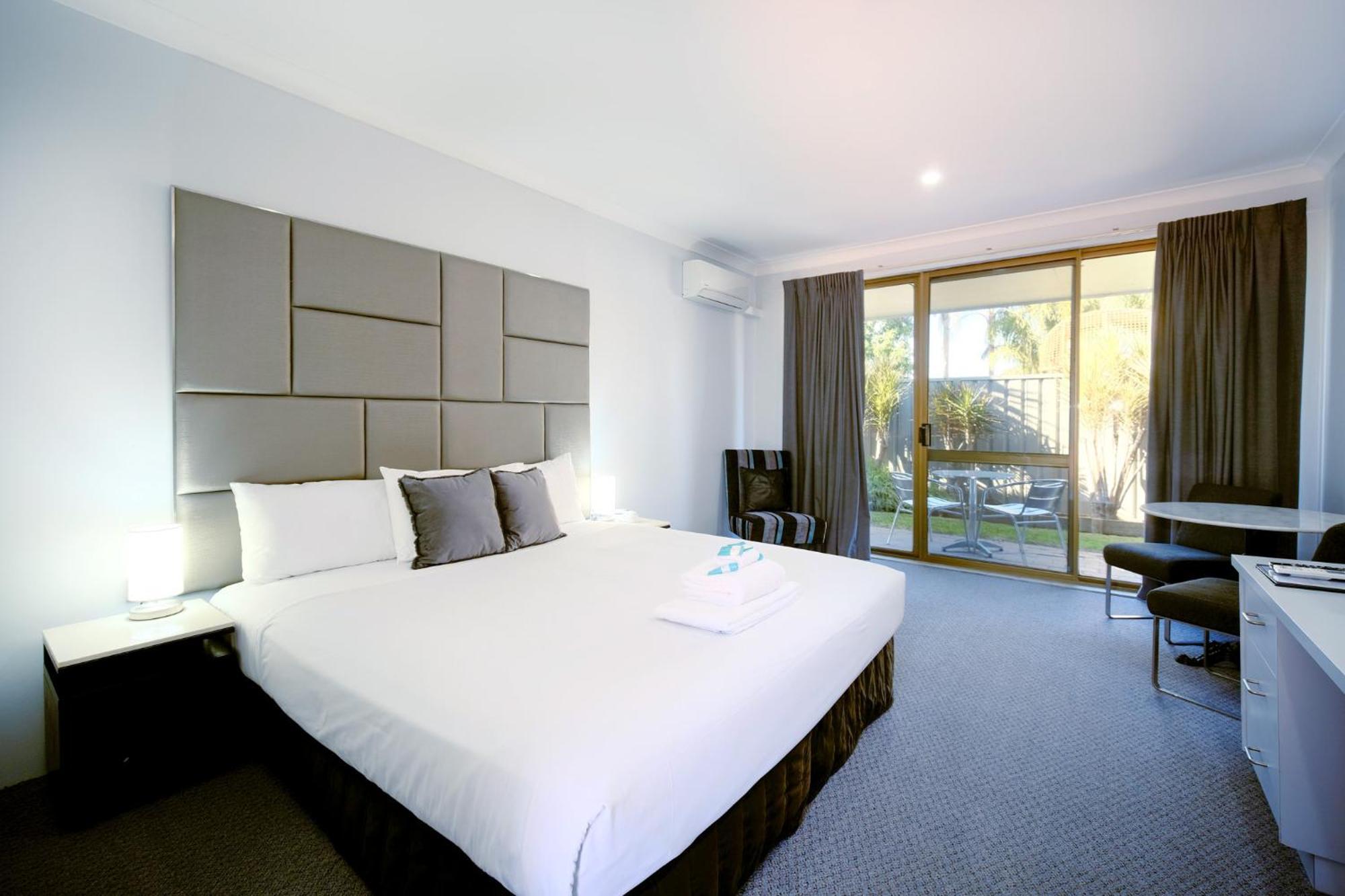 Island Palms Motor Inn Forster Ngoại thất bức ảnh