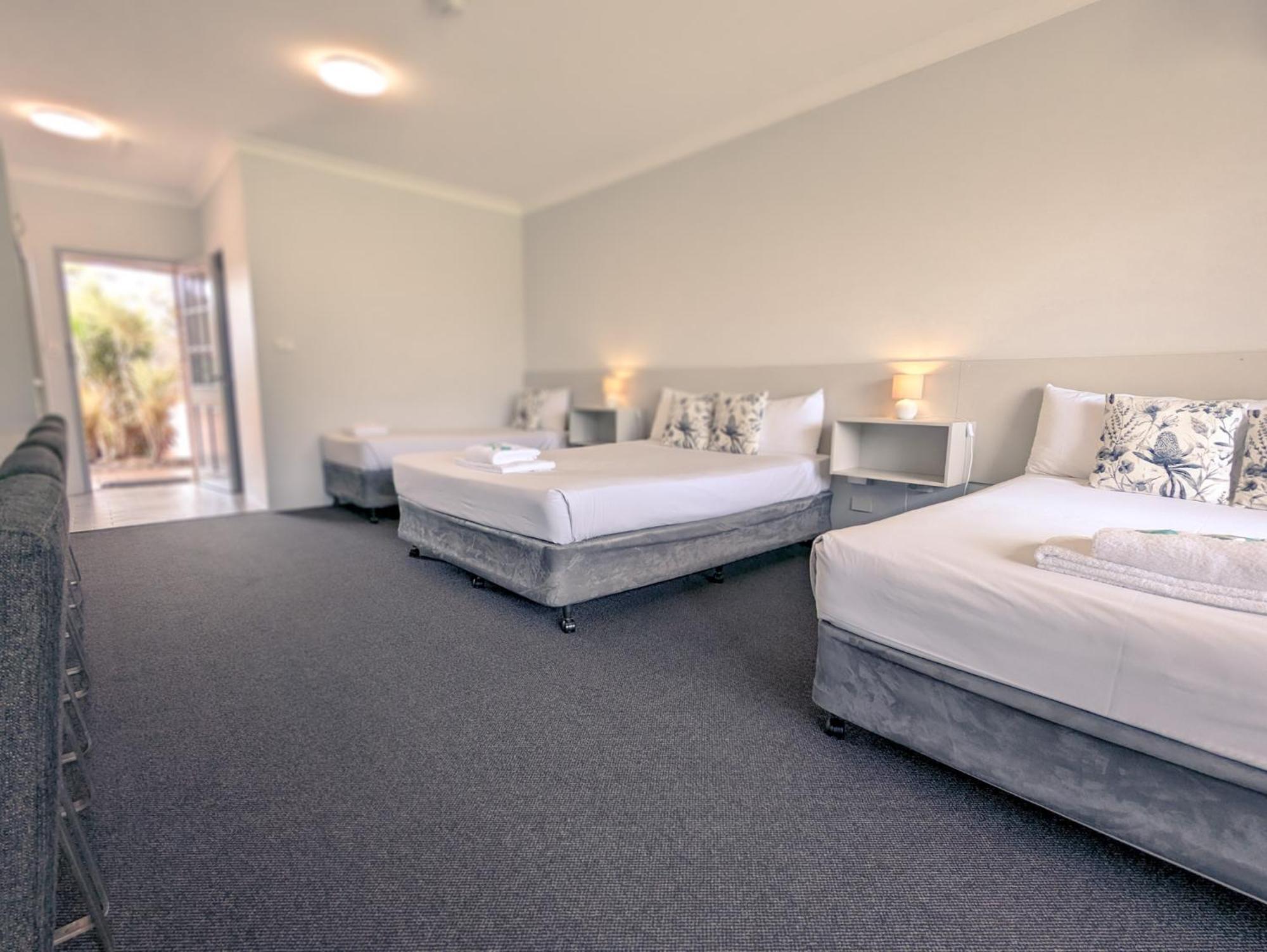 Island Palms Motor Inn Forster Ngoại thất bức ảnh